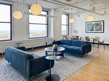 IL, Chicago - 332 S Michigan Avenue