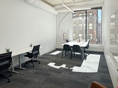 Spaces - Chicago- 1 N State Street