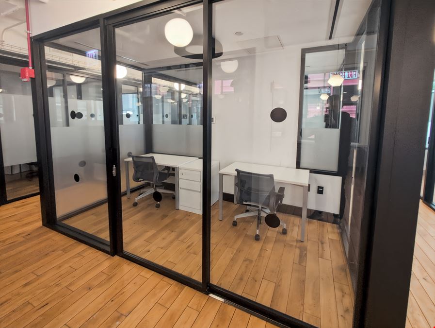 IL, Chicago - 332 S Michigan Avenue