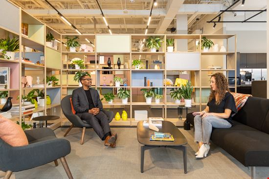 LA, Baton Rouge - 10202 Perkins Rowe