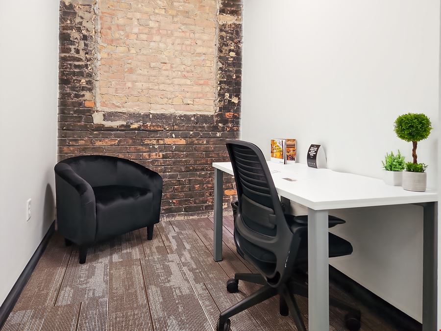 WI, Green Bay - Broadway