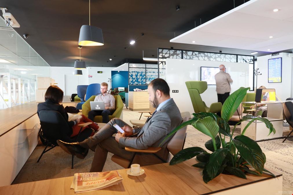 La Croix Du Sud Lounge Blagnac Airport Main Terminal