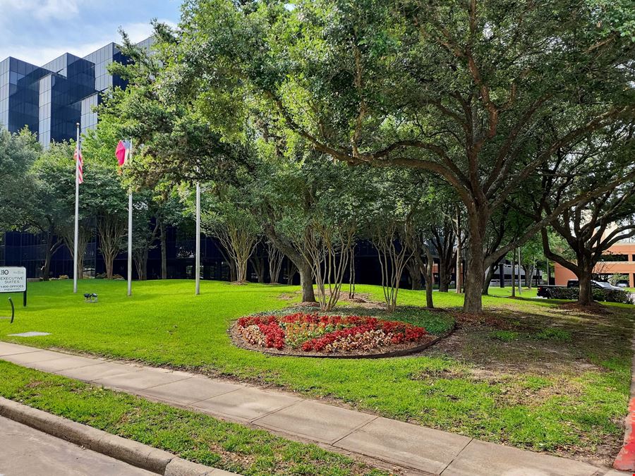 TX, Houston - Park Ten Place