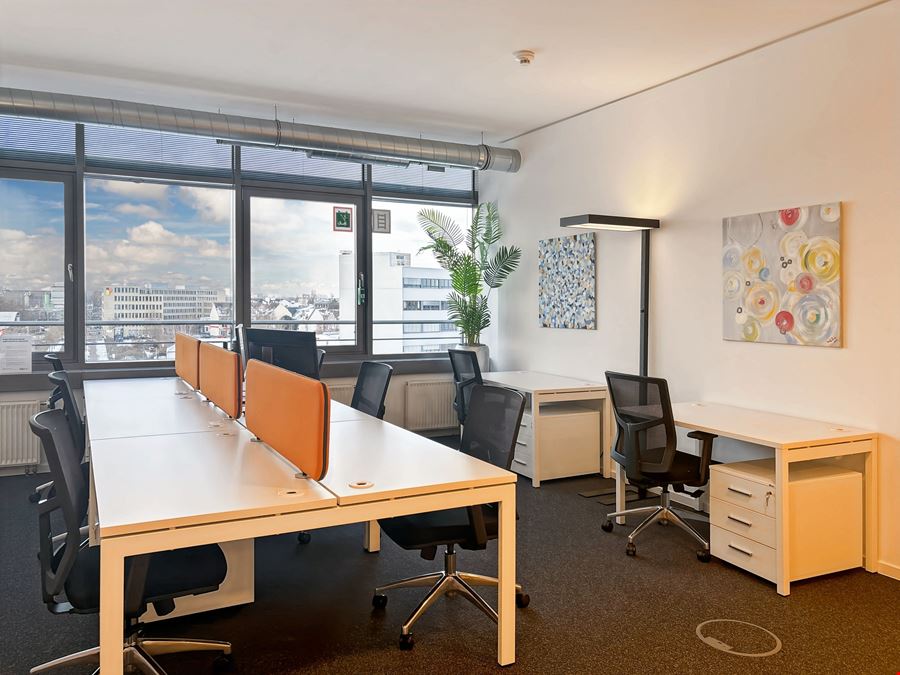 Regus - Globe