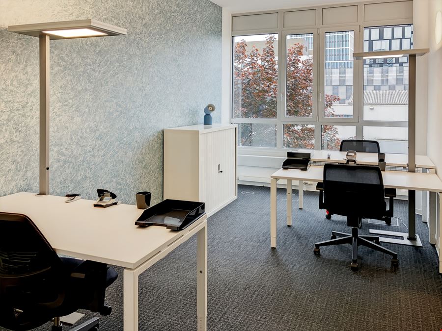 Regus - Business Park