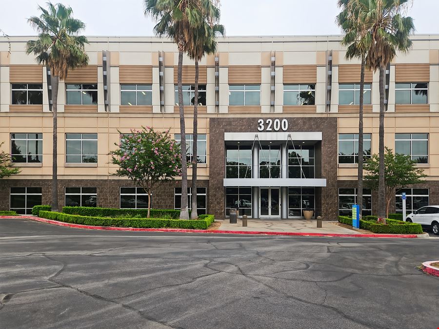 CA, Ontario - Waterside Center