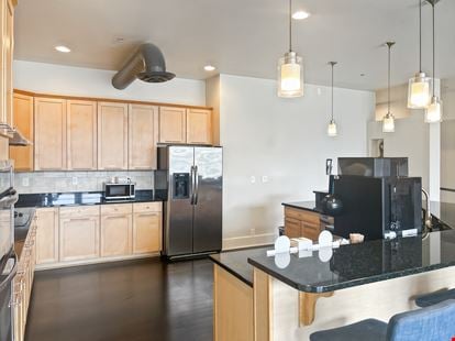Regus - Indianapolis - E Washington Street