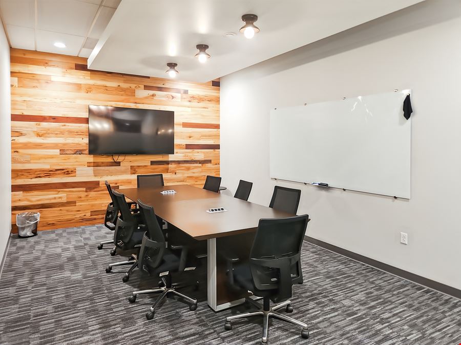 MO, Creve Coeur - Olive Blvd