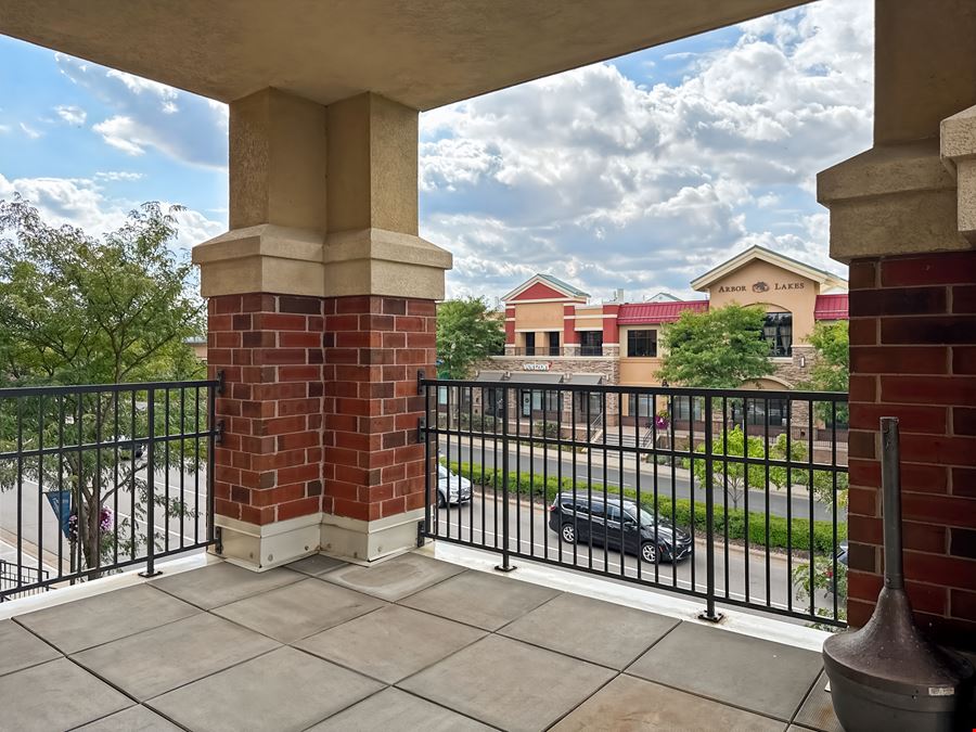 MN, Minneapolis - Maple Grove - Arbor Lakes