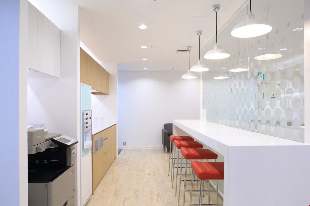 IWG Japan - Regus - Hankyu Senri Choou