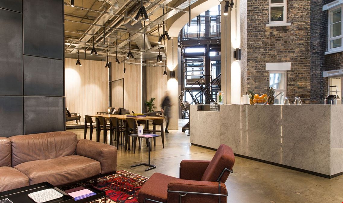 Fora - The Stanley Building