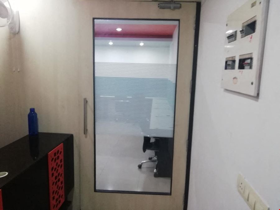 Aarna Coworking & Business Hub - ARG Corporate Park