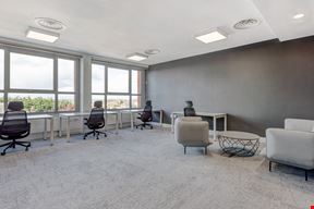 VA, Reston - Commerce Park Dr
