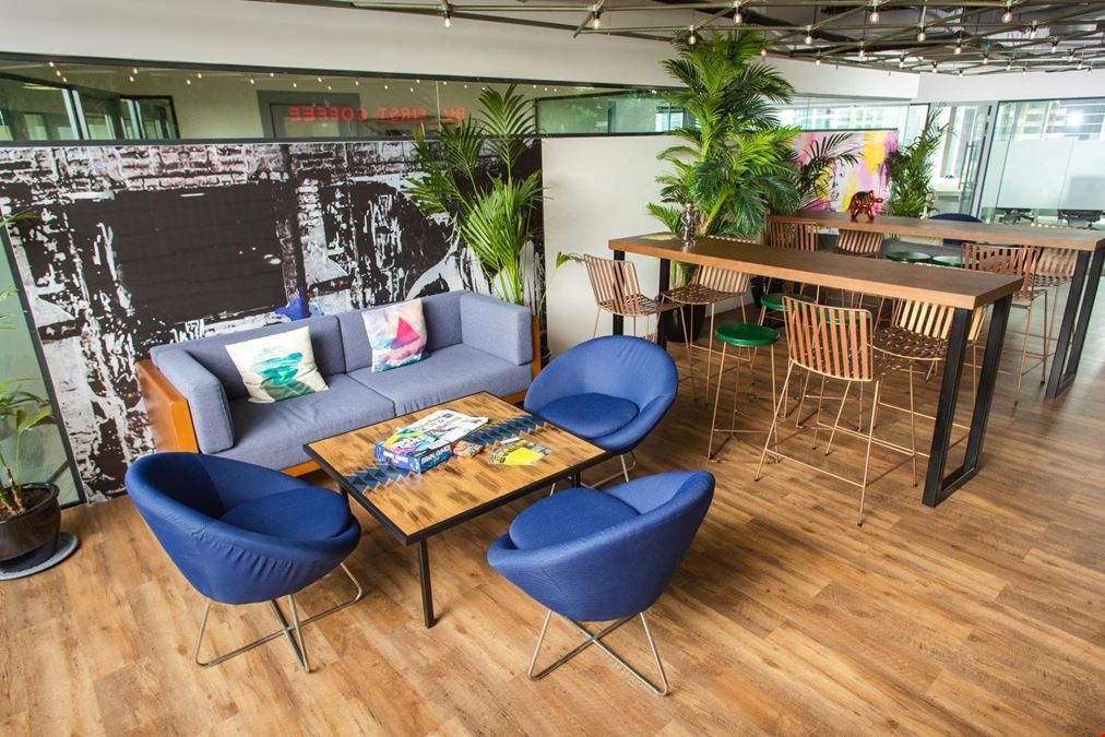 One Business Centre - Media One Hotel