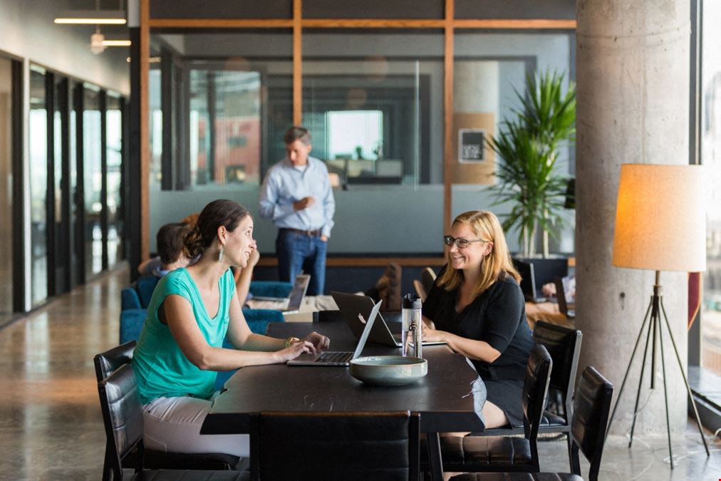 1033 Demonbreun Street