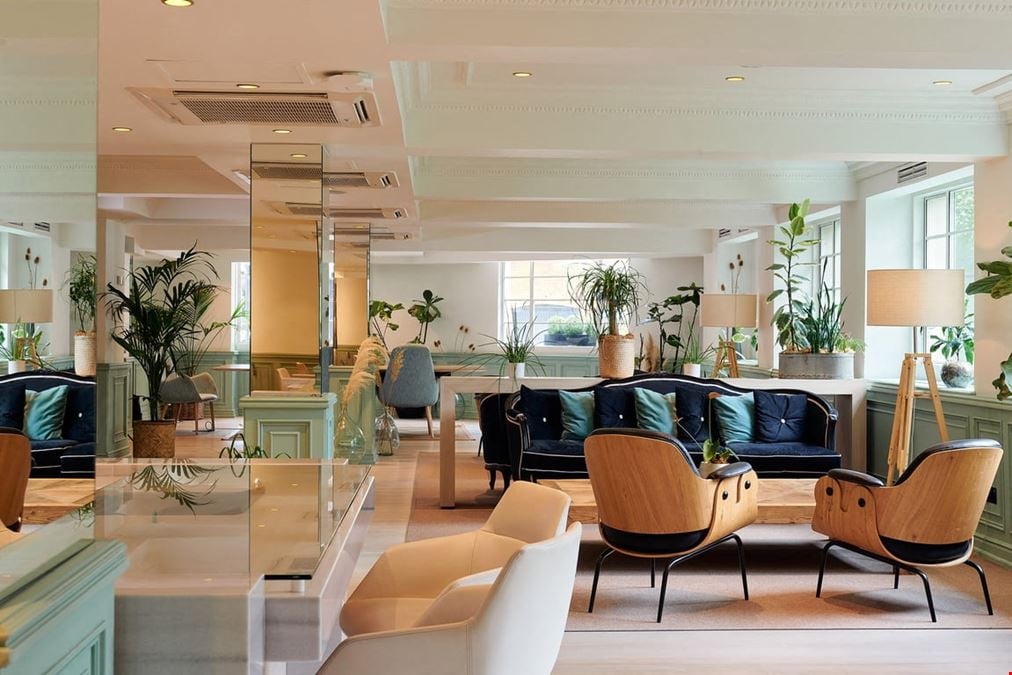 Melia White House Hotel