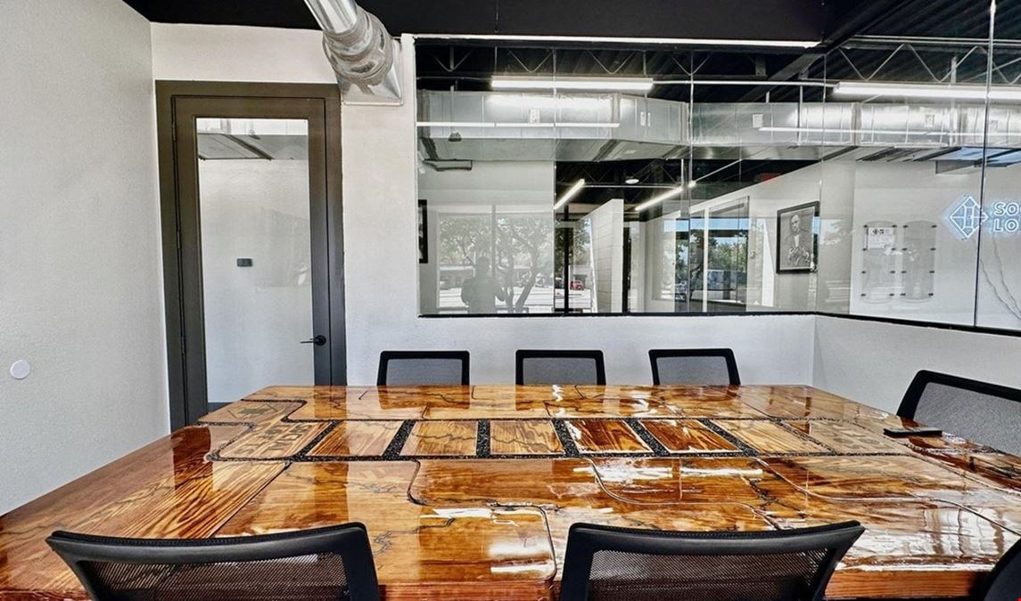 Social Lofts - Solo West