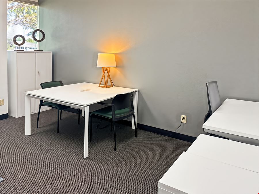 Regus - Bentonville - Beau Terre