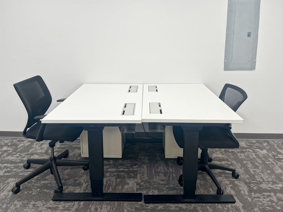 CT, Farmington - Farmington Ave