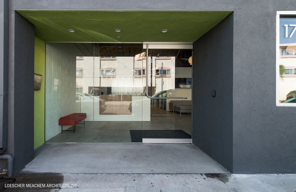 Bizhaus - El Segundo