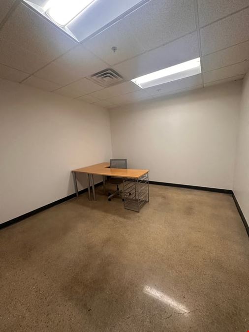 Interior Private Office - 09