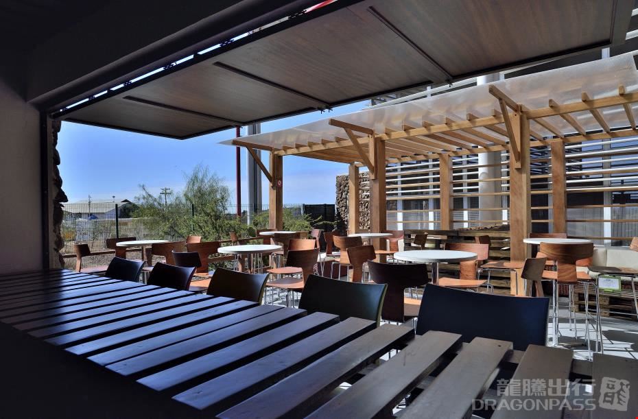 Aeropuertos VIP Club Seymour Airport Main Terminal