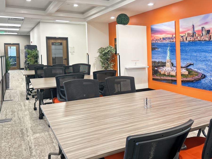 Regus - Crestview - Industrial Drive
