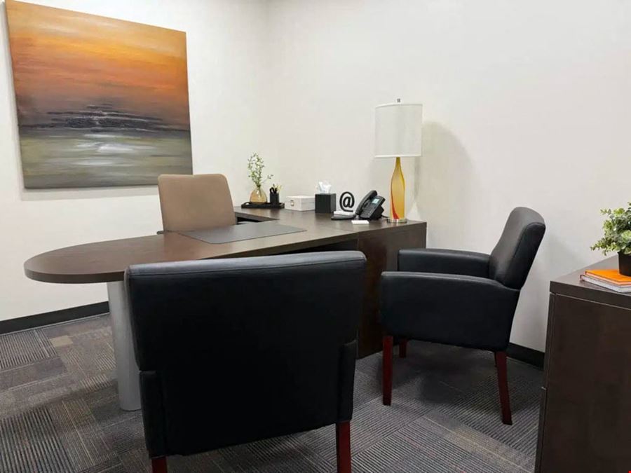 Private Office at Legacy Plaza