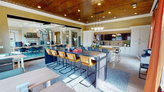 Apt CoWork at Heights at Meridian