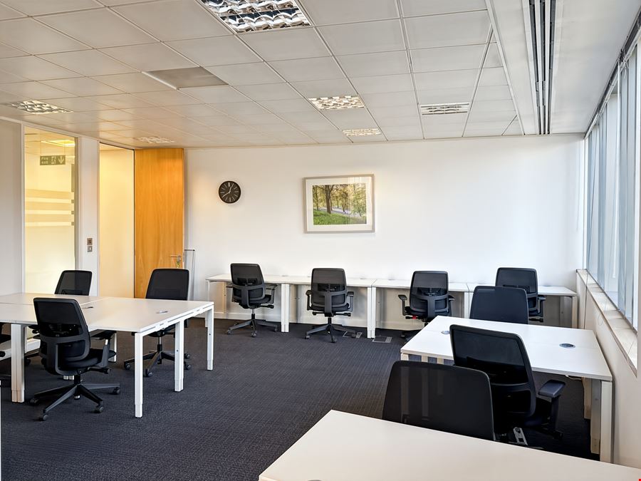 Regus - Cambourne