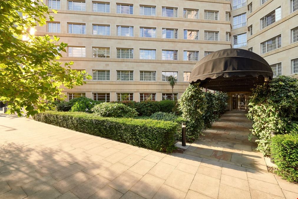 Melia White House Hotel