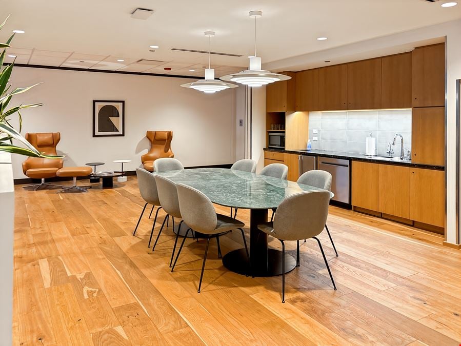 Signature - Chicago – 110 North Wacker Drive