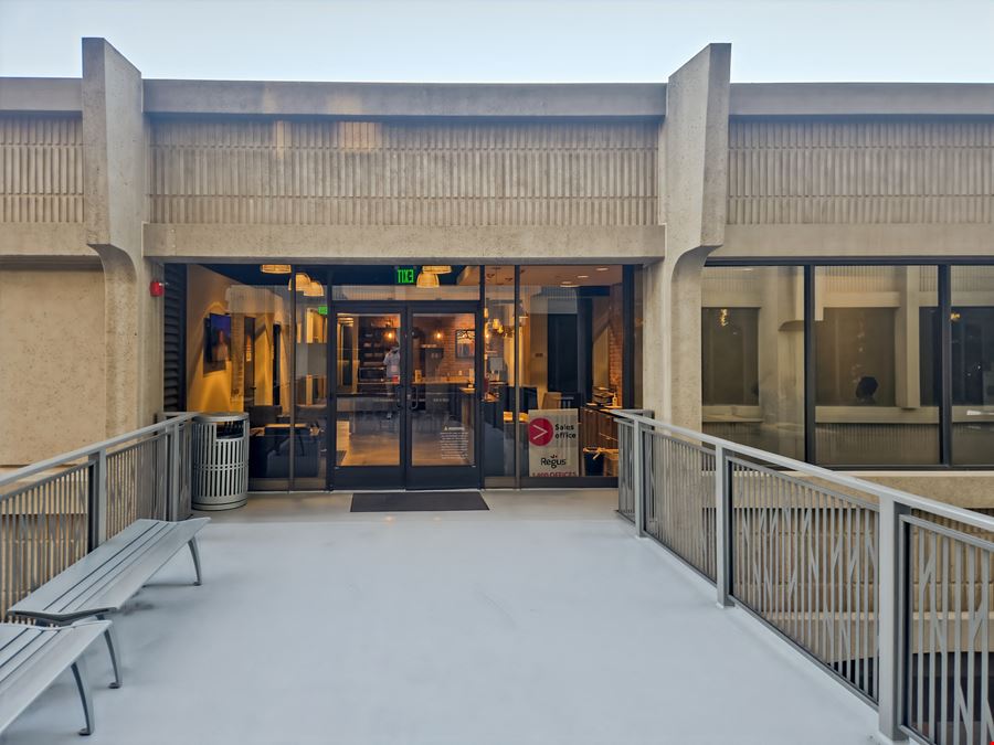 CA, Palo Alto - 4 Palo Alto Square