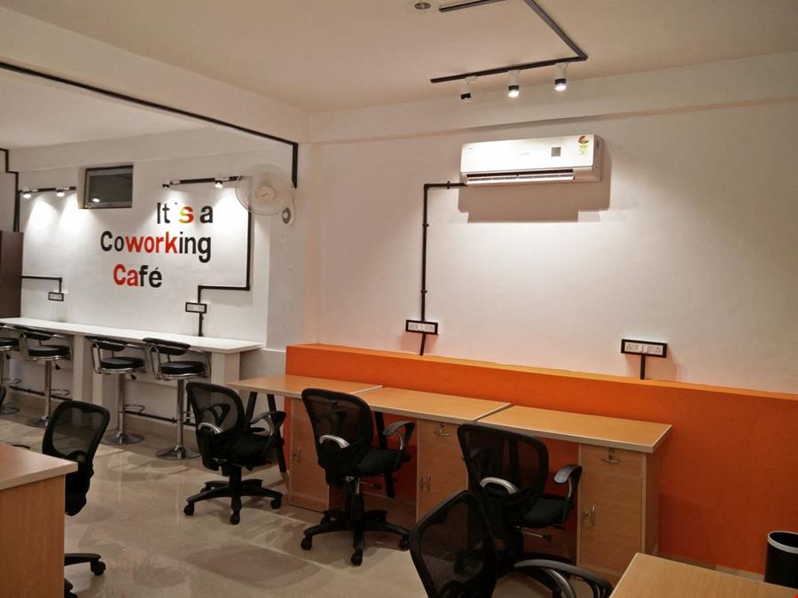 Suits Coworking Spaces - Gandhi Path