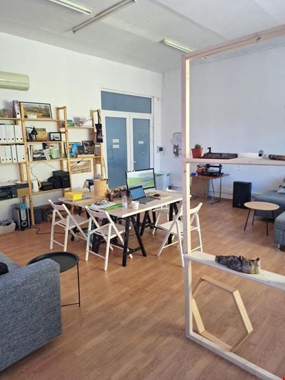Preview of Qubist Studio Connect - Tipografia COWorking Space Office space for Rent in Petro?ani
