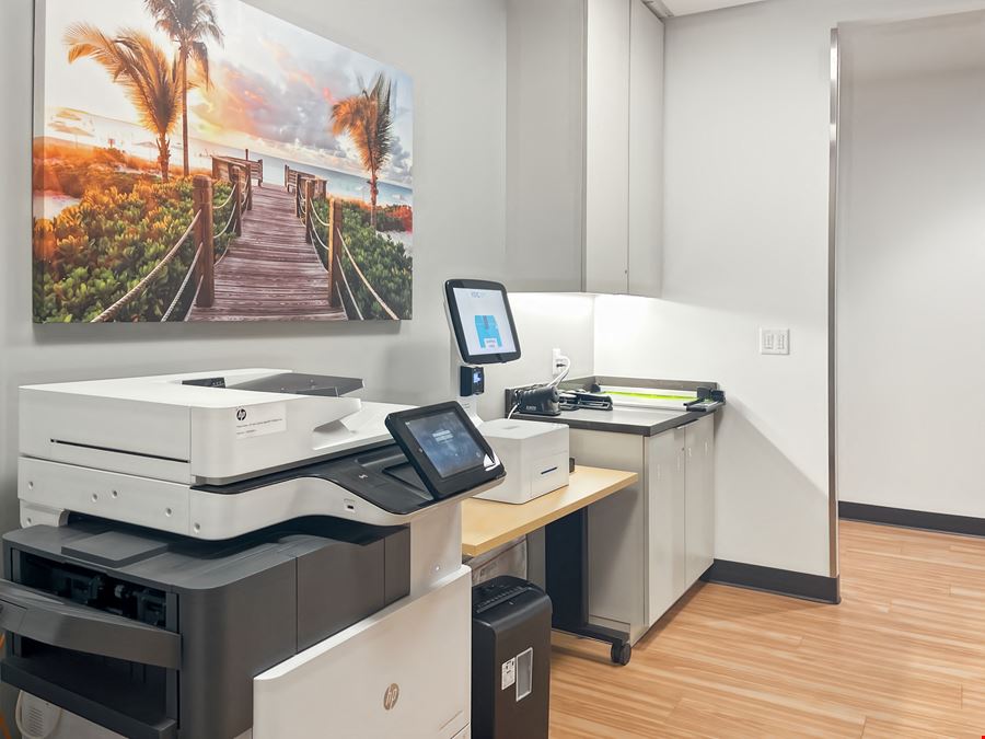 CA, Newport Beach - 5000 Birch Street