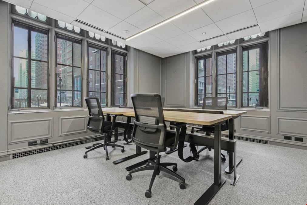 Industrious - 33 North LaSalle Street