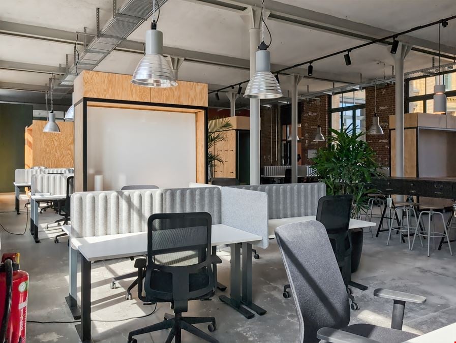 Spaces - Die Fabrik