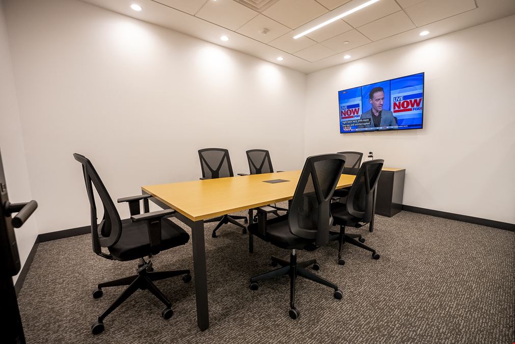 Medium Meeting Room