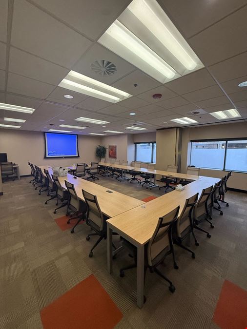 Avanti Workspace (Broadway Media)