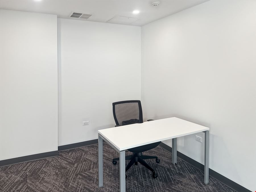 IN, Munster - N Centennial Dr