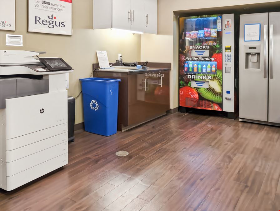 Regus - Hamilton - 100 Horizon
