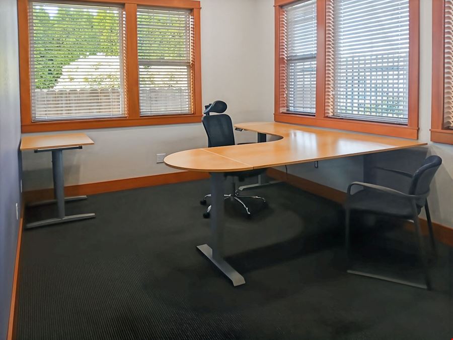 Regus - Medford - National Dr