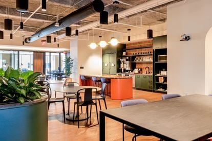 Preview of Industrious - Atlanta Midtown 999 Peachtree - desk space in Atlanta