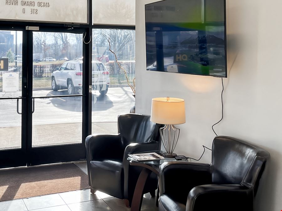HQ - Novi - Grand River Ave