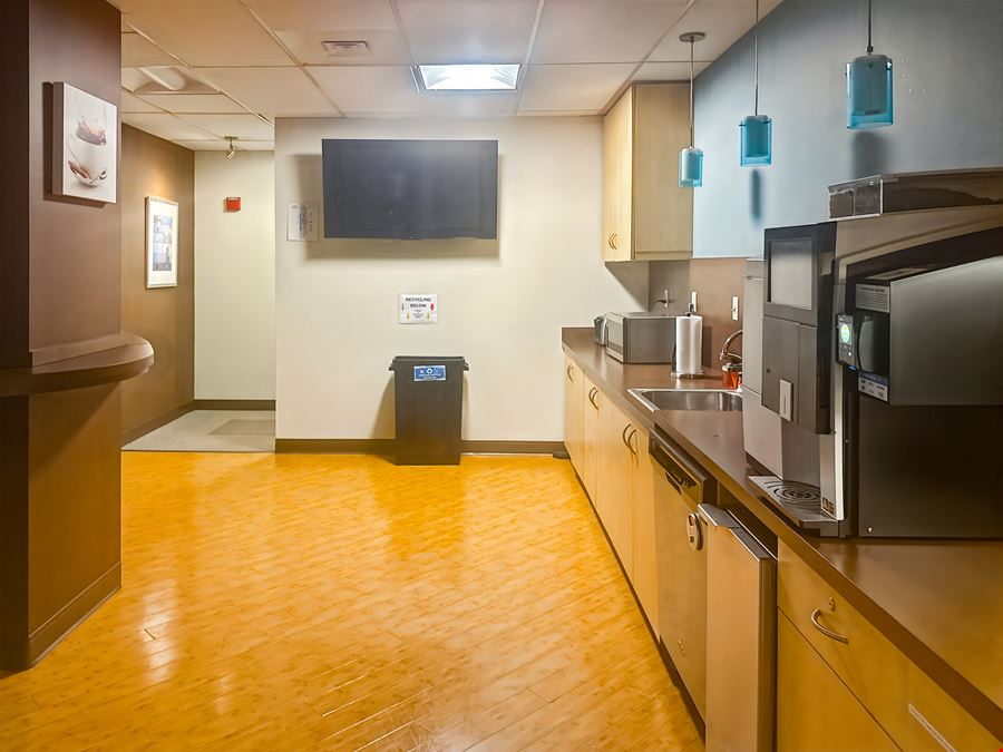 Regus - Baltimore - Inner Harbor Center