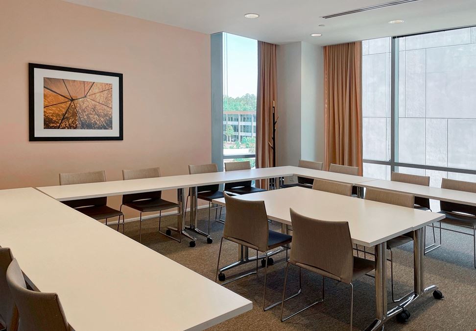 NC, Raleigh - Spaces Crabtree Terrace