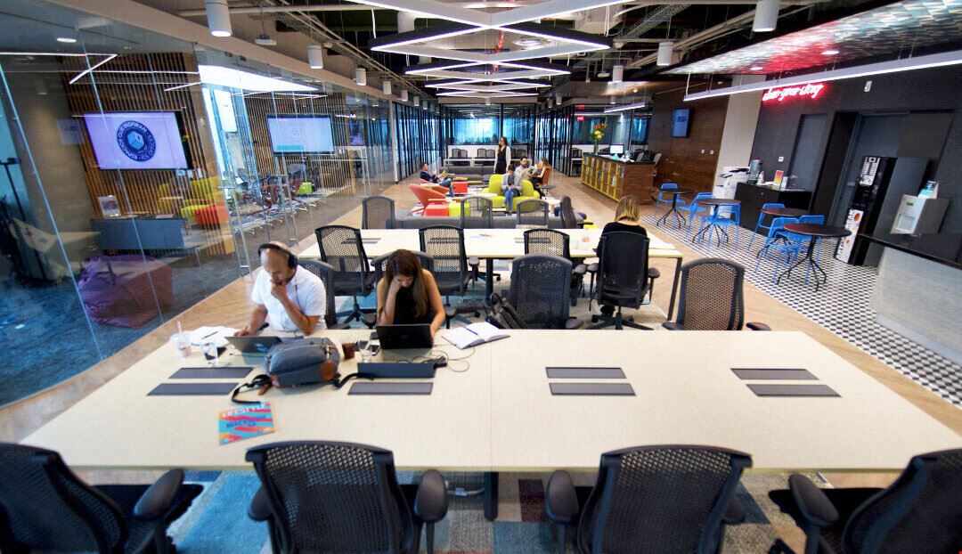 IOS OFFICES - Corporativo Malecón Américas