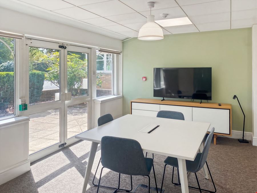 Regus - Worcester Whittington Hall