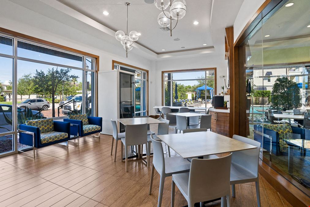 Apt CoWork at The Marq Highland Park